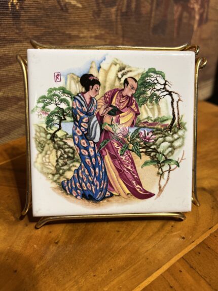 İtalyan Üretim Uzak Doğu Desenli Porselen Fincan Altlığı – 12x12 cm Dekoratif Tabak