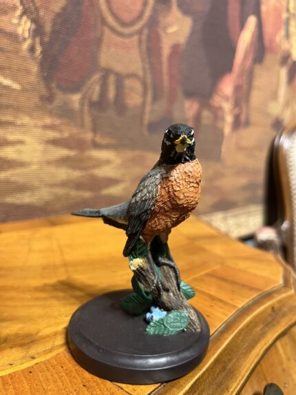 El Boyaması Kuş Figürlü Dekoratif Biblo – Vogelwelt Collection USA Wanderdrossel (10x8 cm)