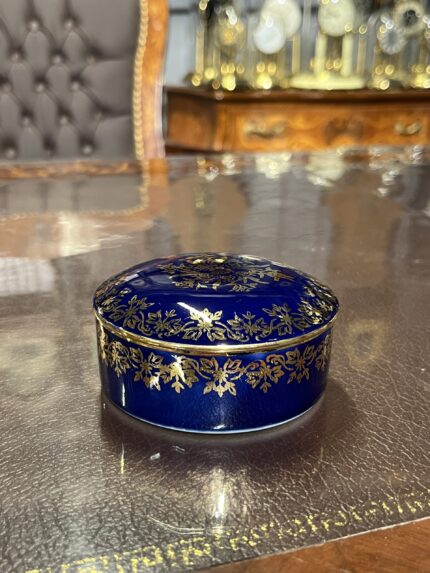 Fransız Limoges Porselen Kobalt Mavi Kapaklı Dekoratif Kutu