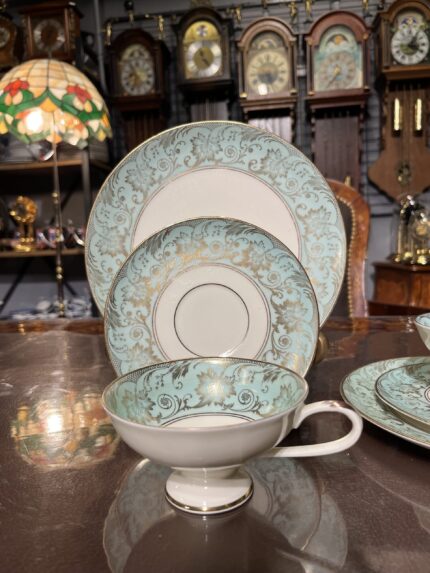 Alka Bavaria Çift Trio Set – Altın Detaylı Porselen Fincan Takımı – 2 Kişilik Vintage Koleksiyon